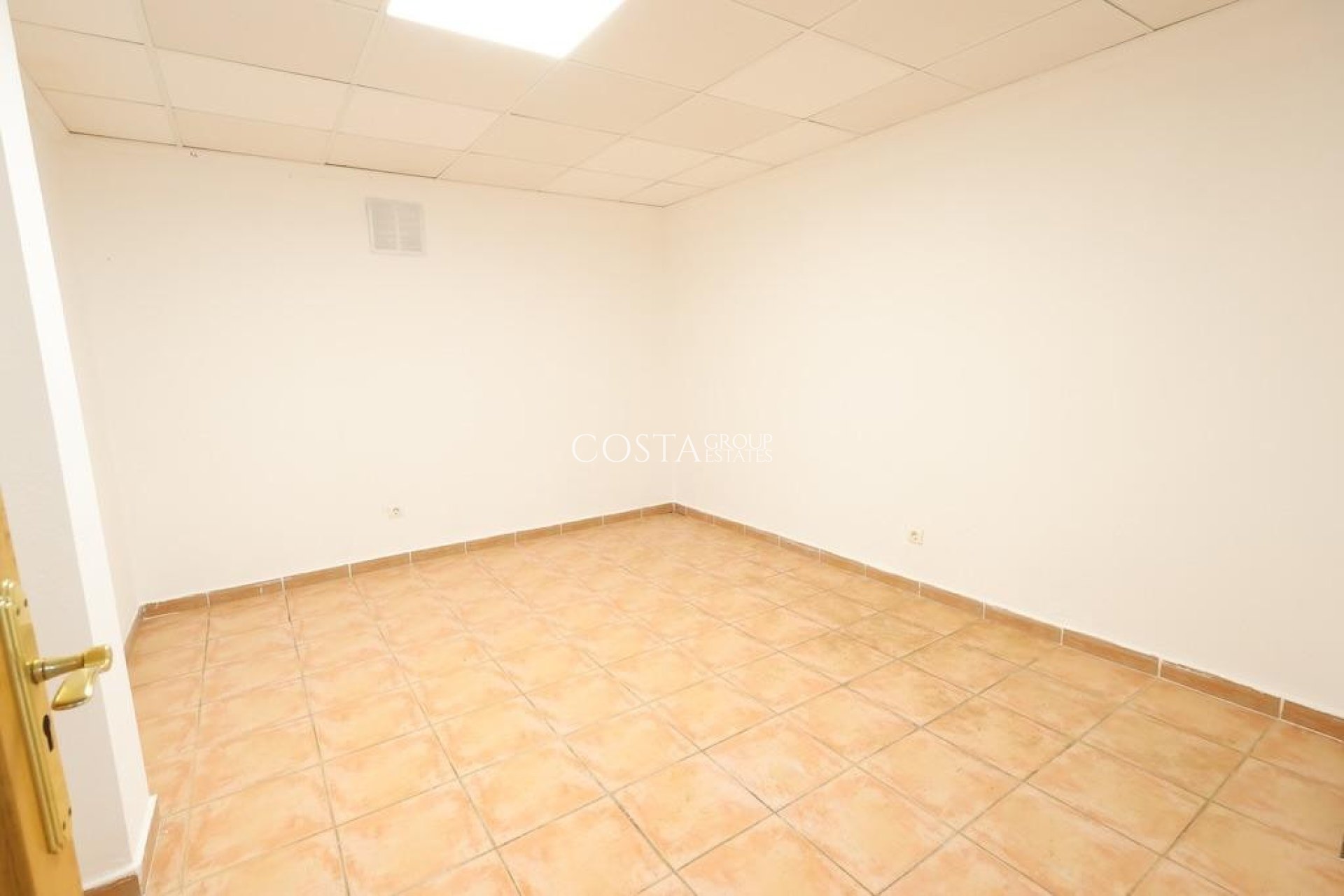 Herverkoop - Villa -
Orihuela Costa