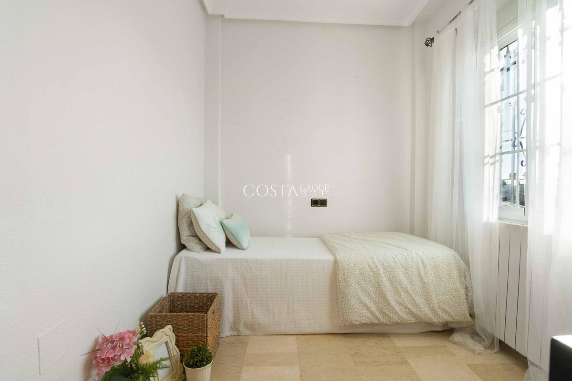 Herverkoop - Villa -
Orihuela - La Florida