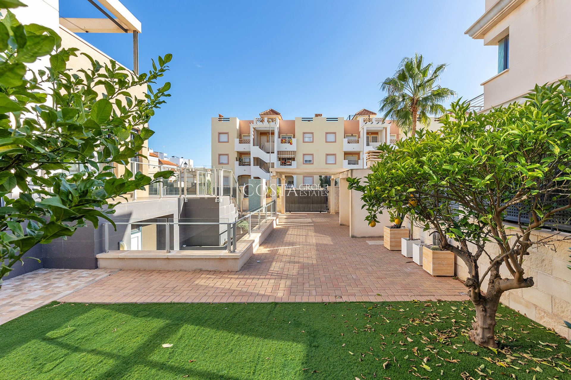 Herverkoop - Villa -
Orihuela - La Zenia