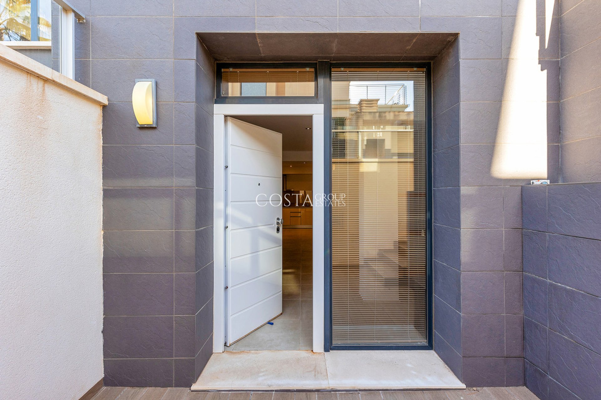 Herverkoop - Villa -
Orihuela - La Zenia