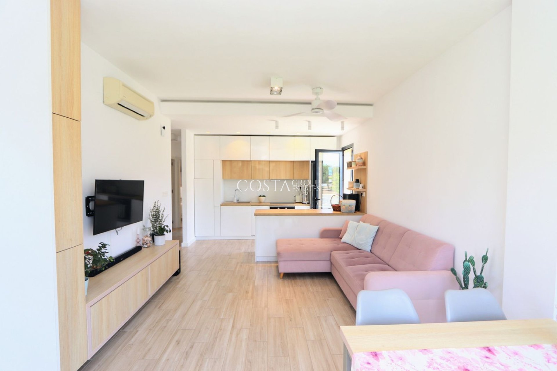 Herverkoop - Villa -
Orihuela - La Zenia