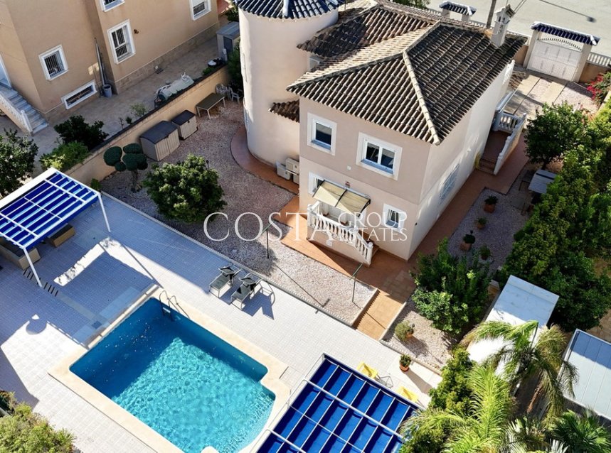 Herverkoop - Villa -
Orihuela - La Zenia