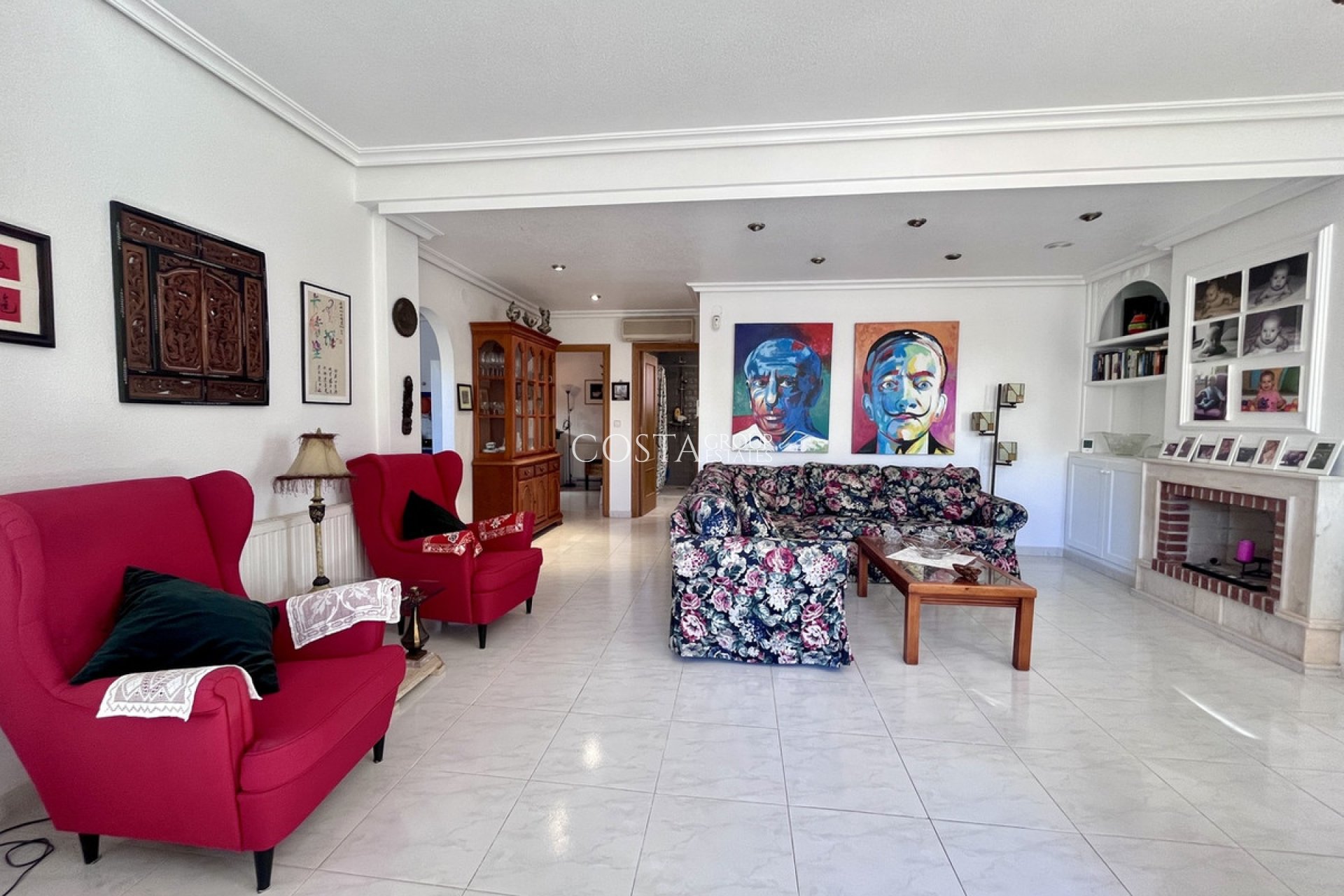 Herverkoop - Villa -
Orihuela - La Zenia