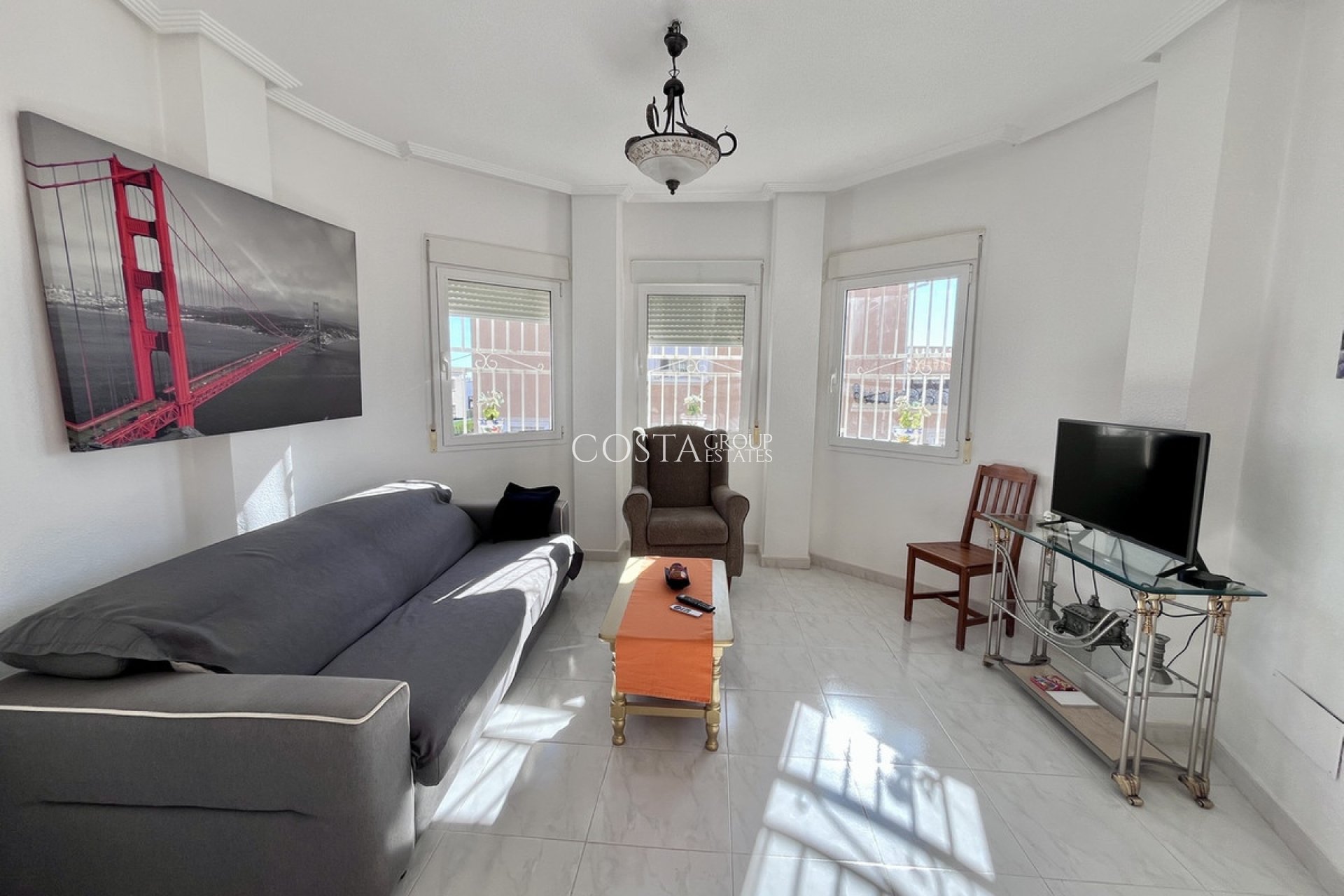 Herverkoop - Villa -
Orihuela - La Zenia