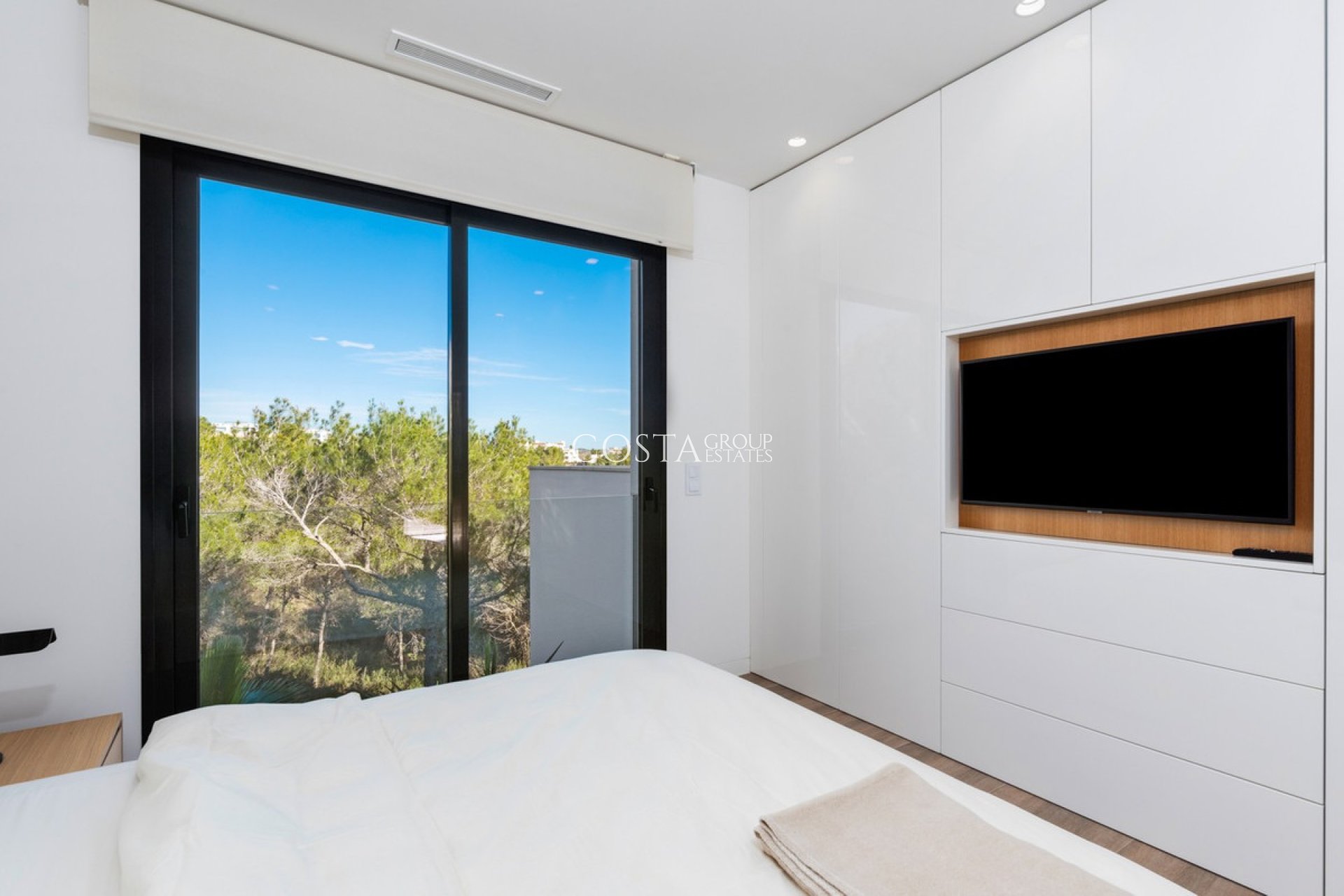 Herverkoop - Villa -
Orihuela - Las Colinas Golf