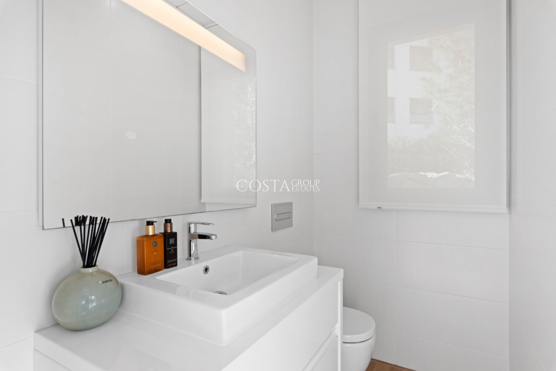 Herverkoop - Villa -
Orihuela - Las Colinas Golf