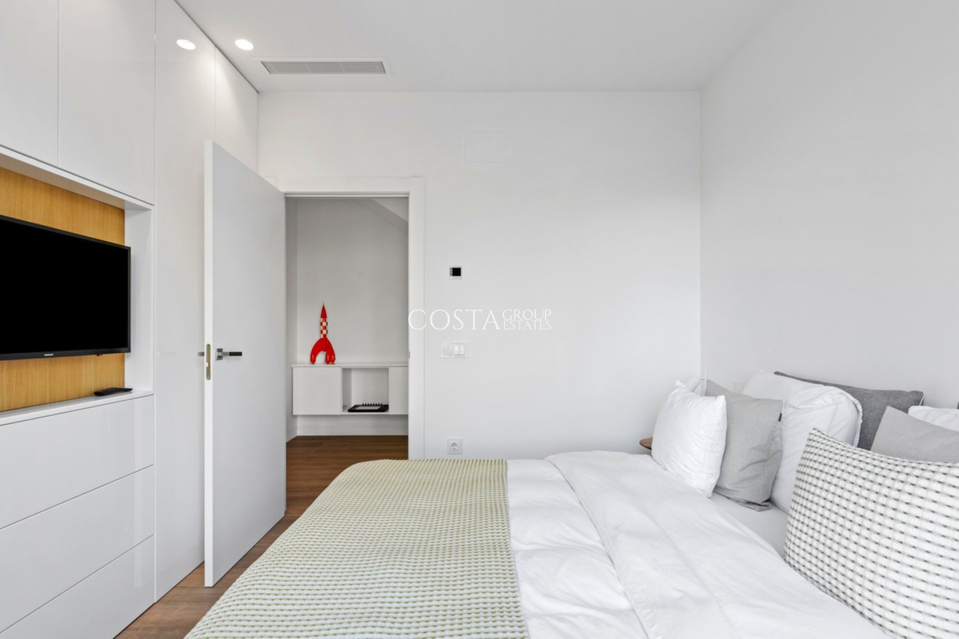 Herverkoop - Villa -
Orihuela - Las Colinas Golf