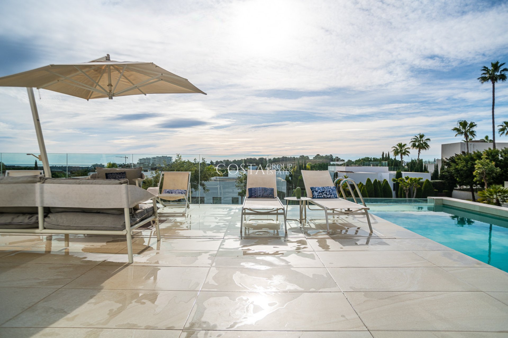 Herverkoop - Villa -
Orihuela - Las Colinas Golf