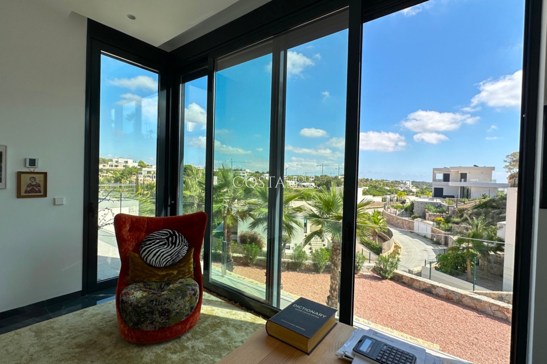 Herverkoop - Villa -
Orihuela - Las Colinas Golf