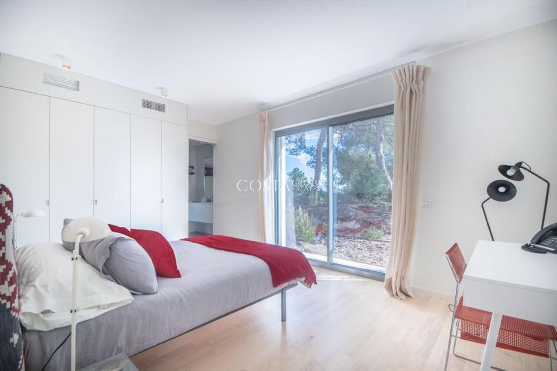 Herverkoop - Villa -
Orihuela - Las Colinas Golf