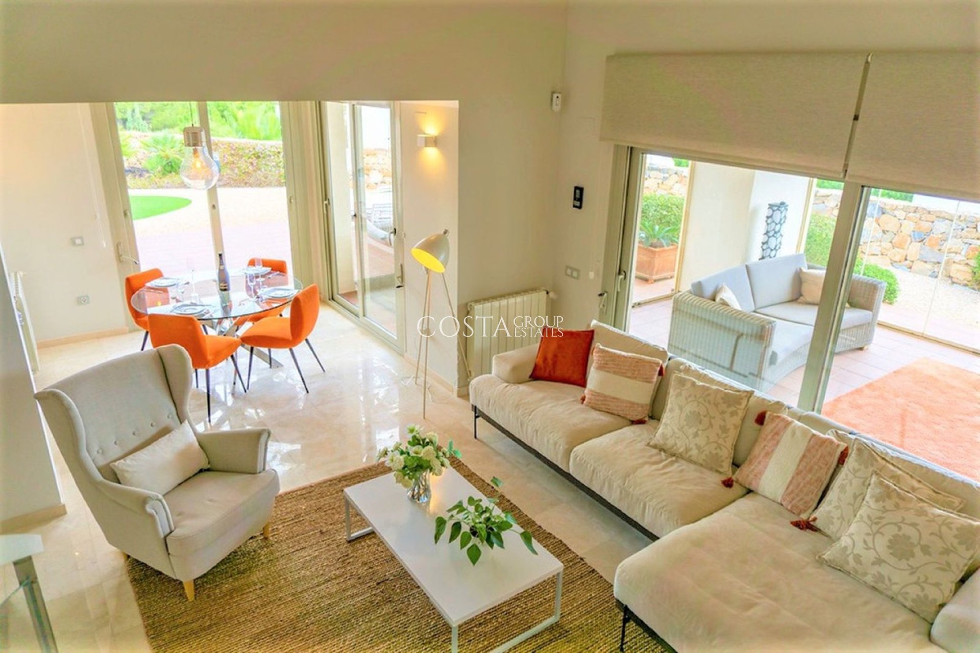 Herverkoop - Villa -
Orihuela - Las Colinas Golf