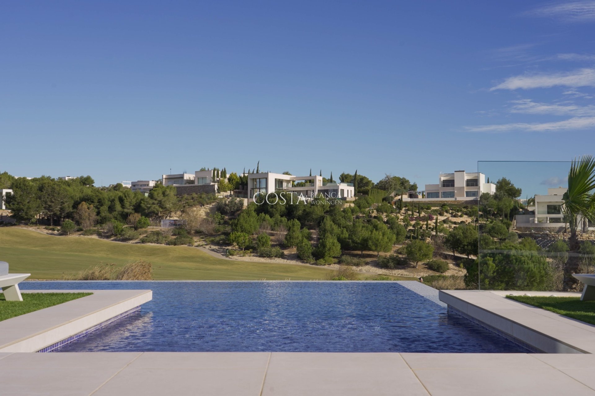 Herverkoop - Villa -
Orihuela - Las Colinas Golf