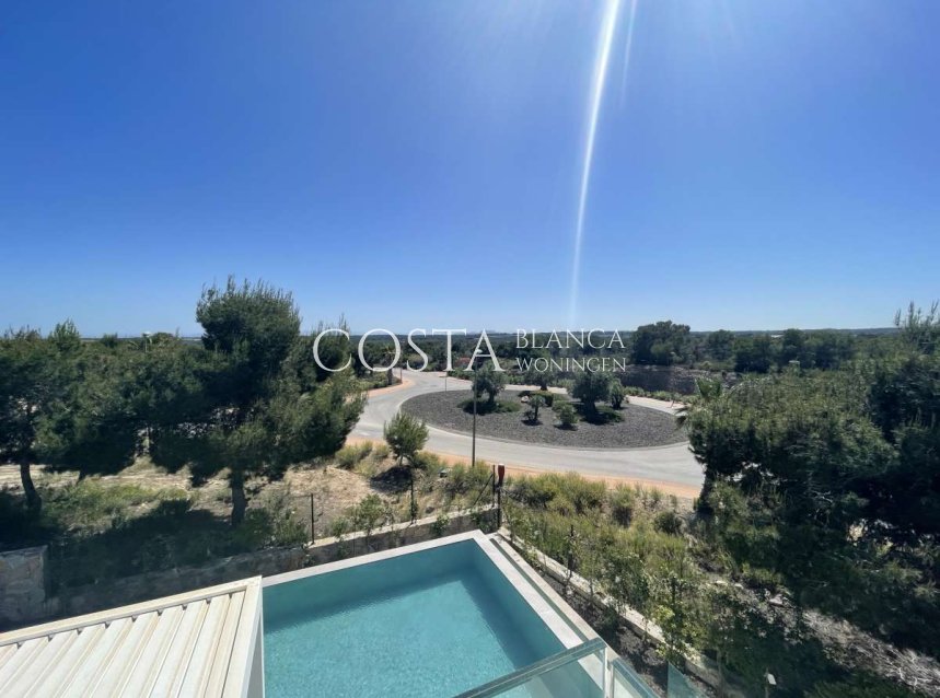Herverkoop - Villa -
Orihuela - Las Colinas Golf