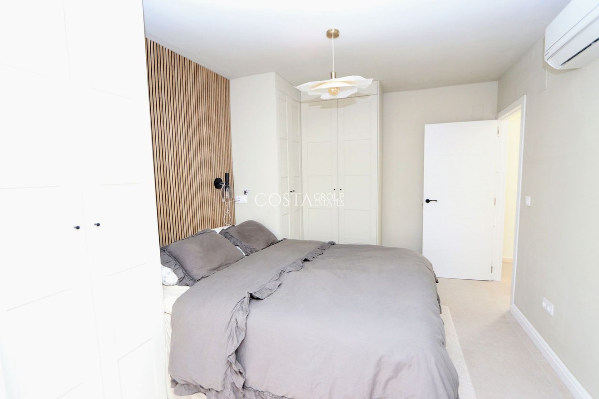 Herverkoop - Villa -
Orihuela - Los Altos