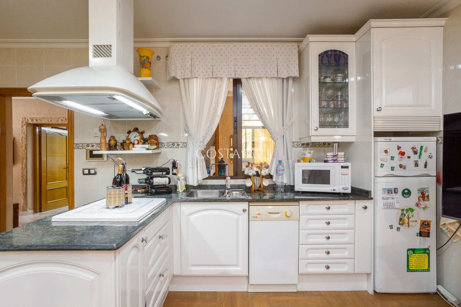 Herverkoop - Villa -
Orihuela - Los Altos