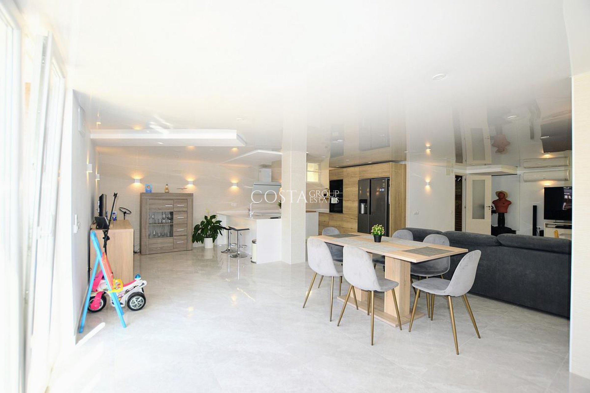 Herverkoop - Villa -
Orihuela - Los Altos