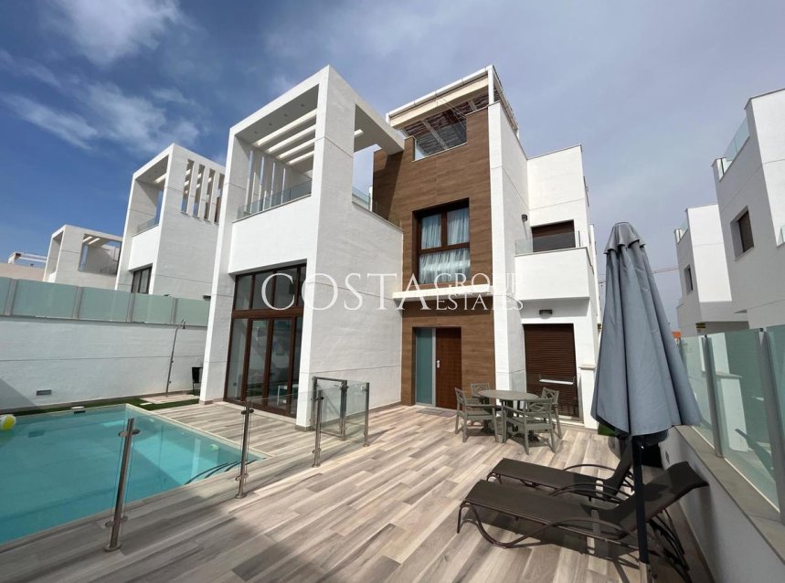 Herverkoop - Villa -
Orihuela - Los Balcones