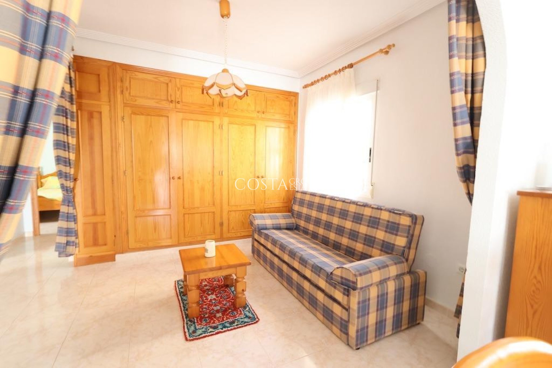 Herverkoop - Villa -
Orihuela - Los Balcones