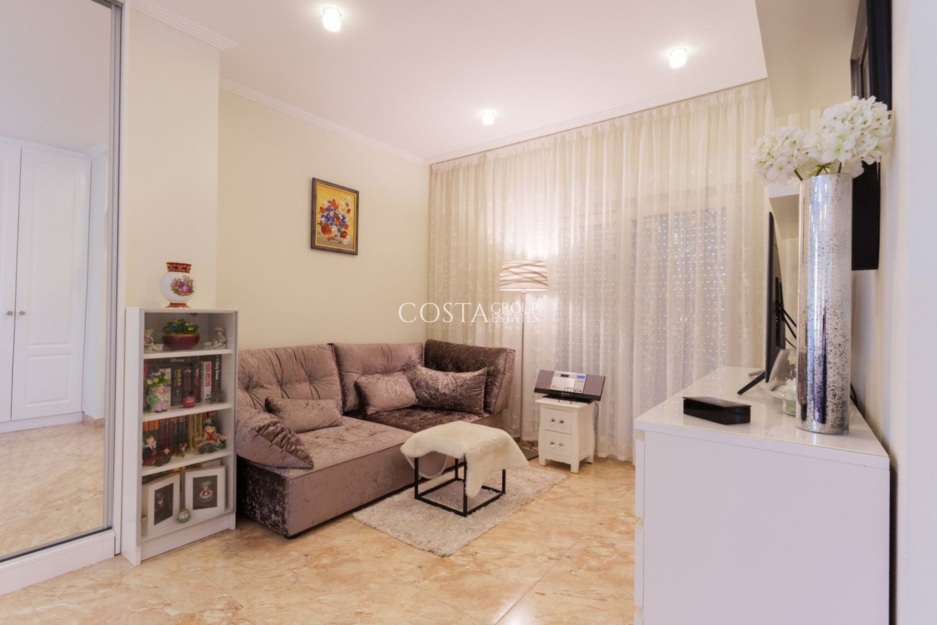 Herverkoop - Villa -
Orihuela - Los Balcones