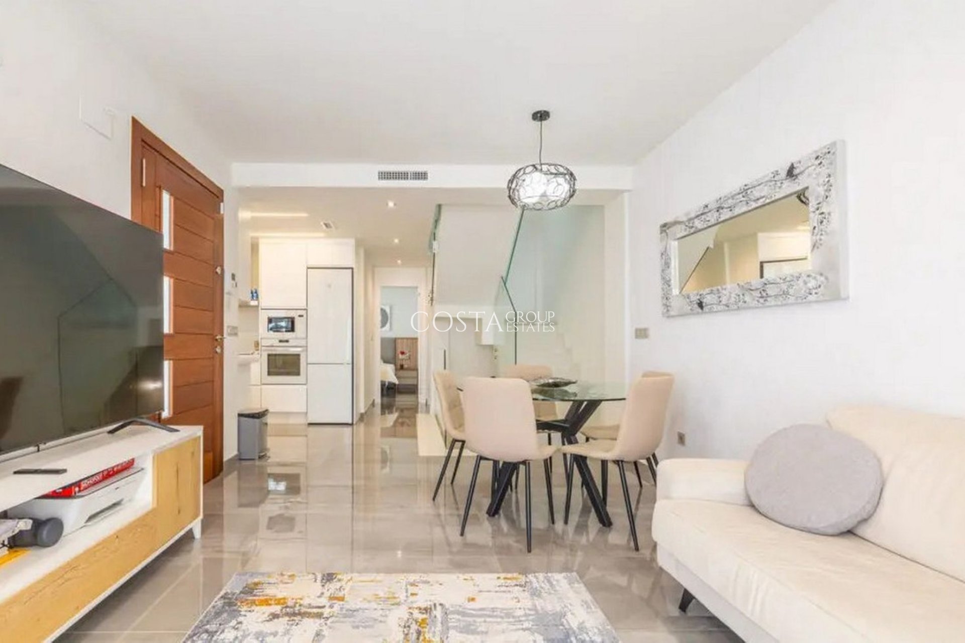 Herverkoop - Villa -
Orihuela - Los Balcones