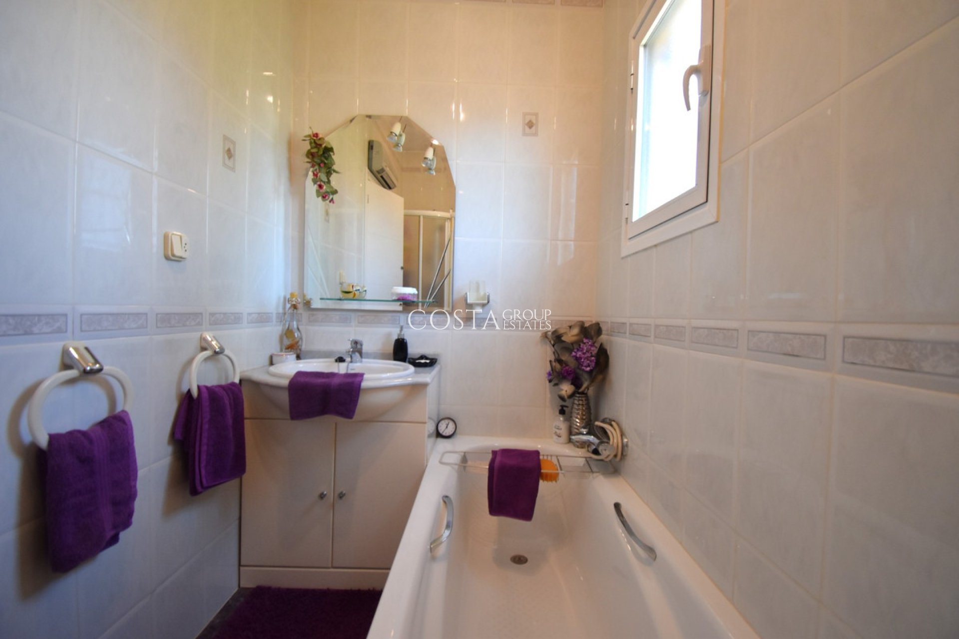 Herverkoop - Villa -
Orihuela - Los Balcones