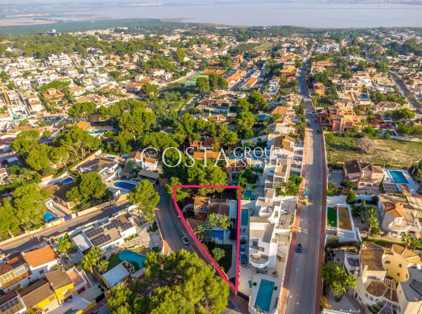 Herverkoop - Villa -
Orihuela - Los Balcones