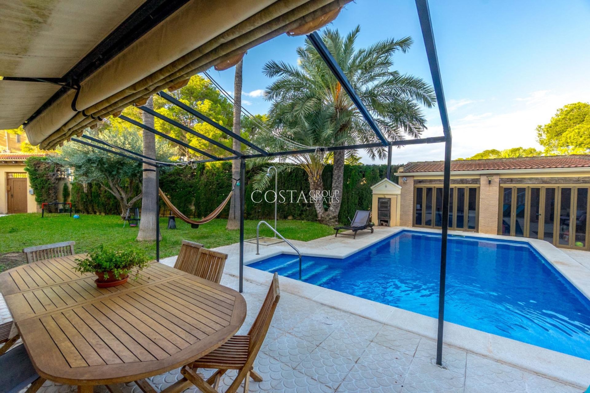 Herverkoop - Villa -
Orihuela - Los Balcones