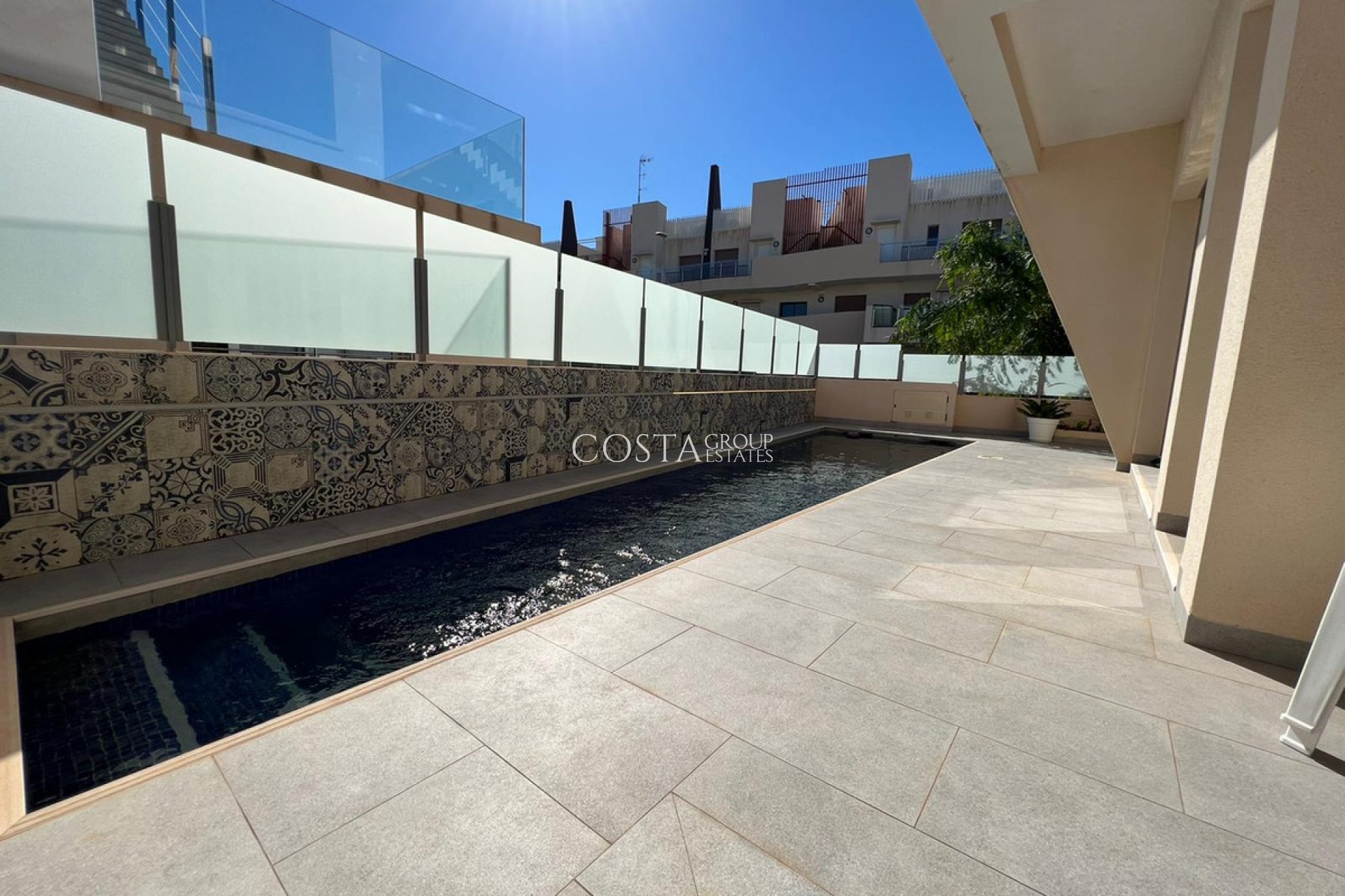 Herverkoop - Villa -
Orihuela - Mil Palmeras