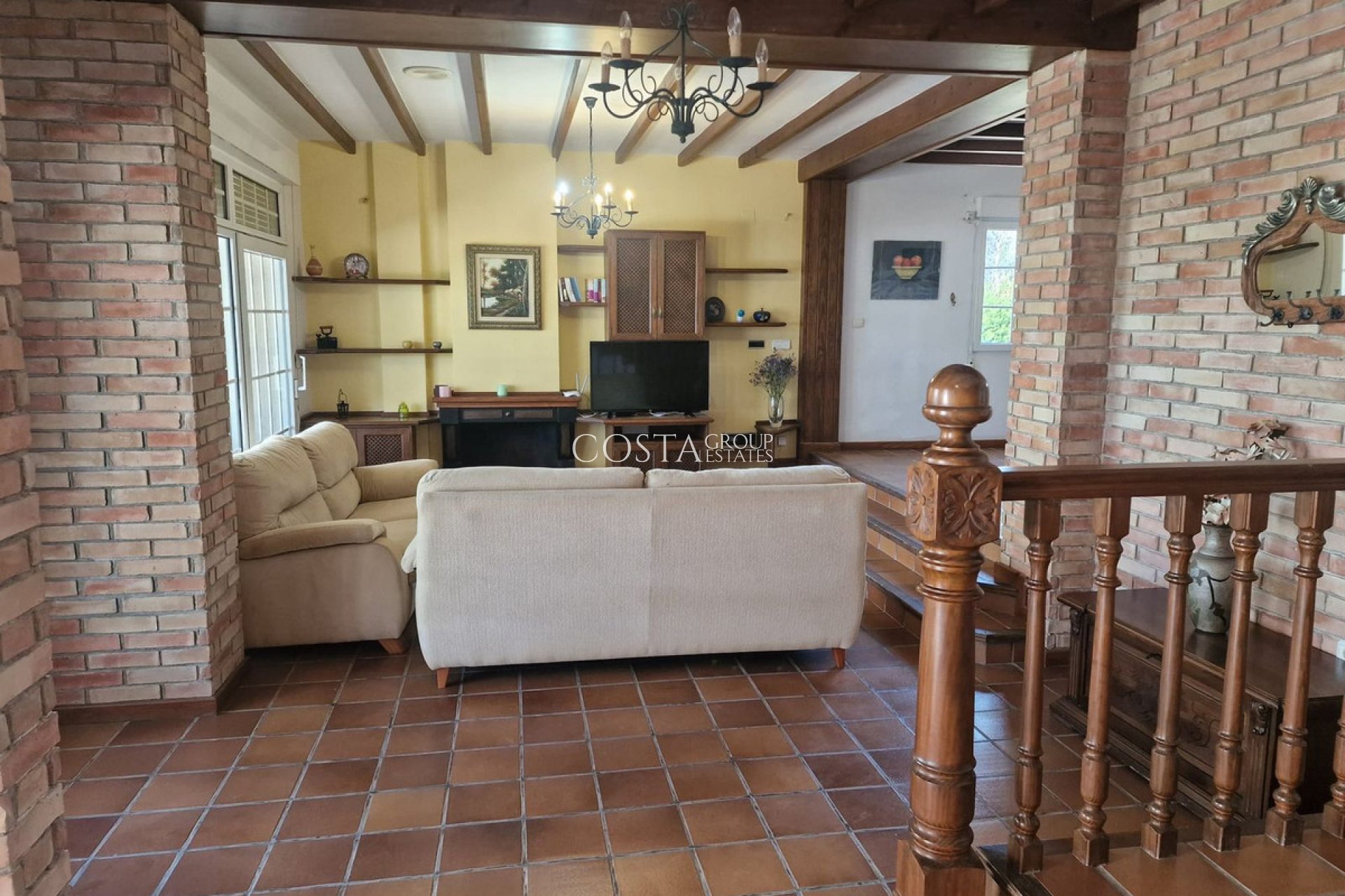 Herverkoop - Villa -
Orihuela - Mil Palmeras