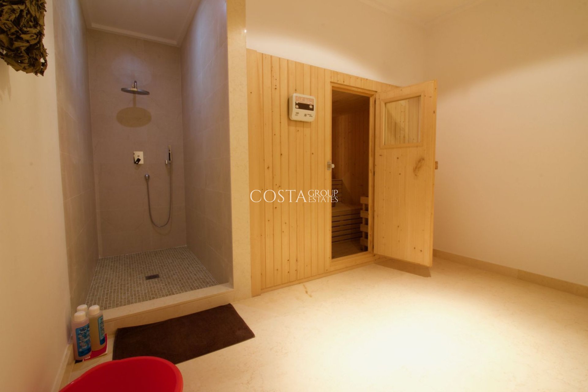 Herverkoop - Villa -
Orihuela - Orihuela Costa