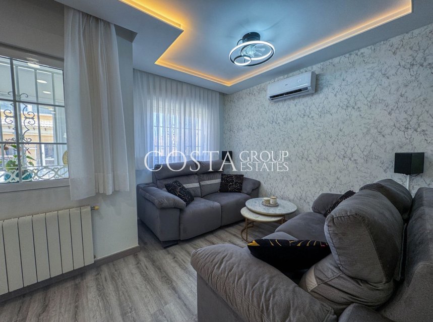 Herverkoop - Villa -
Orihuela - Orihuela Costa