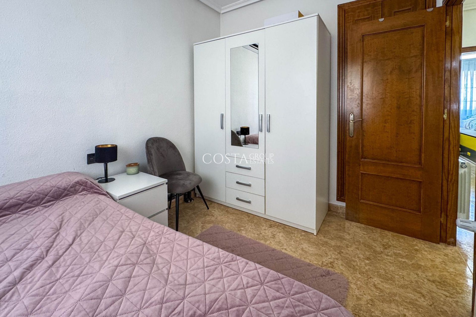 Herverkoop - Villa -
Orihuela - Orihuela Costa