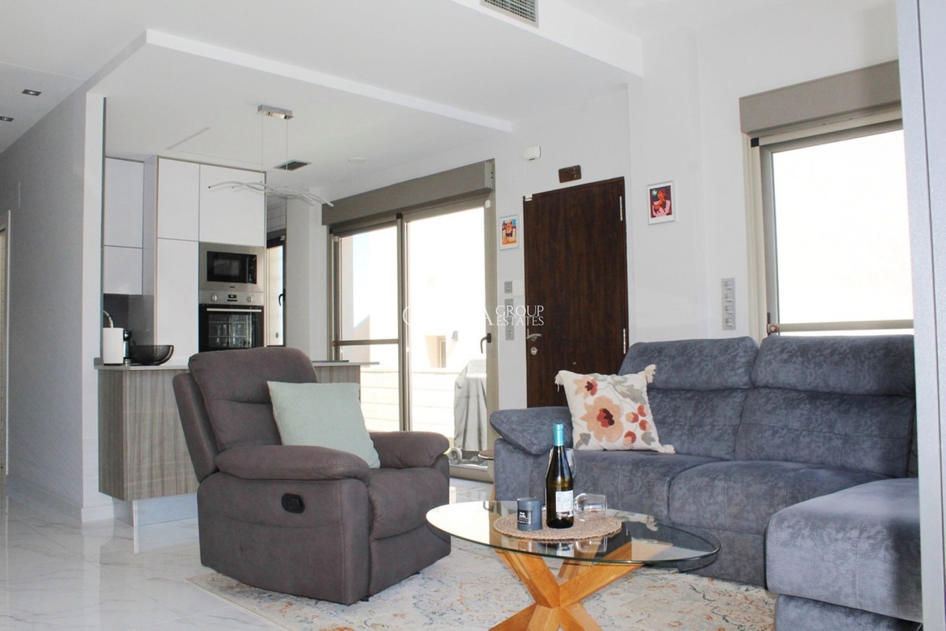 Herverkoop - Villa -
Orihuela - Orihuela Costa