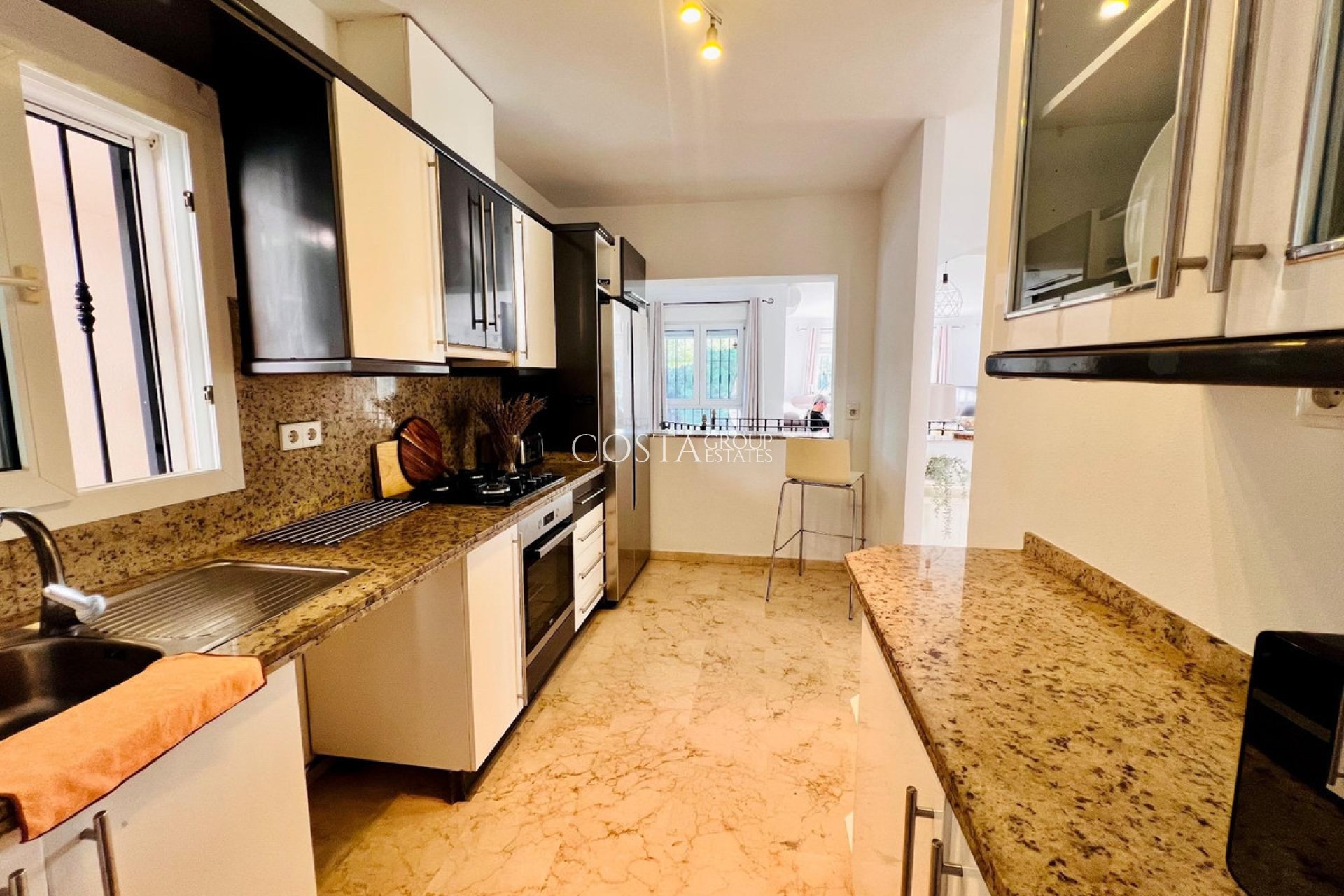 Herverkoop - Villa -
Orihuela - Orihuela Costa