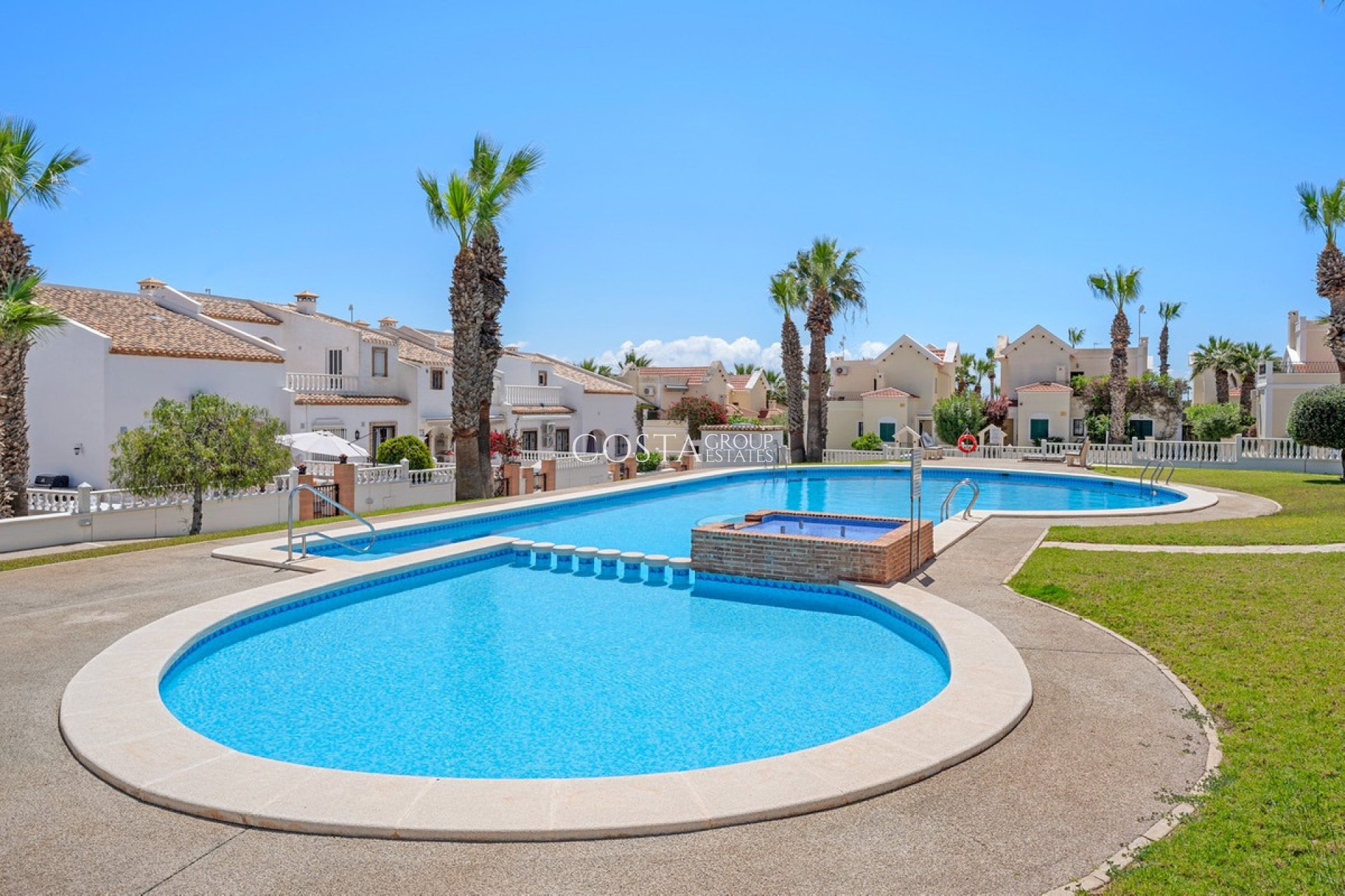 Herverkoop - Villa -
Orihuela - Orihuela Costa