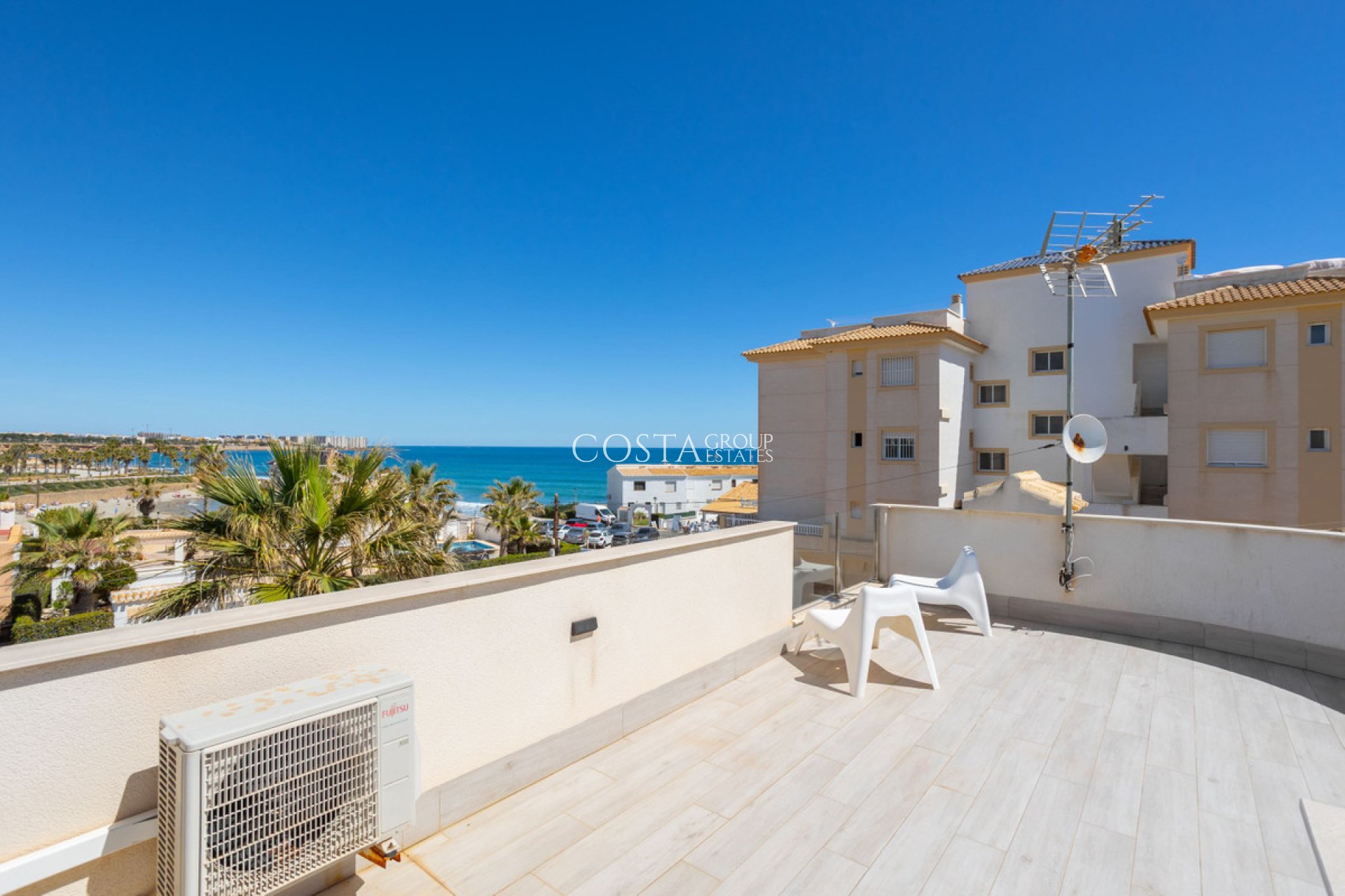 Herverkoop - Villa -
Orihuela - Playa Flamenca