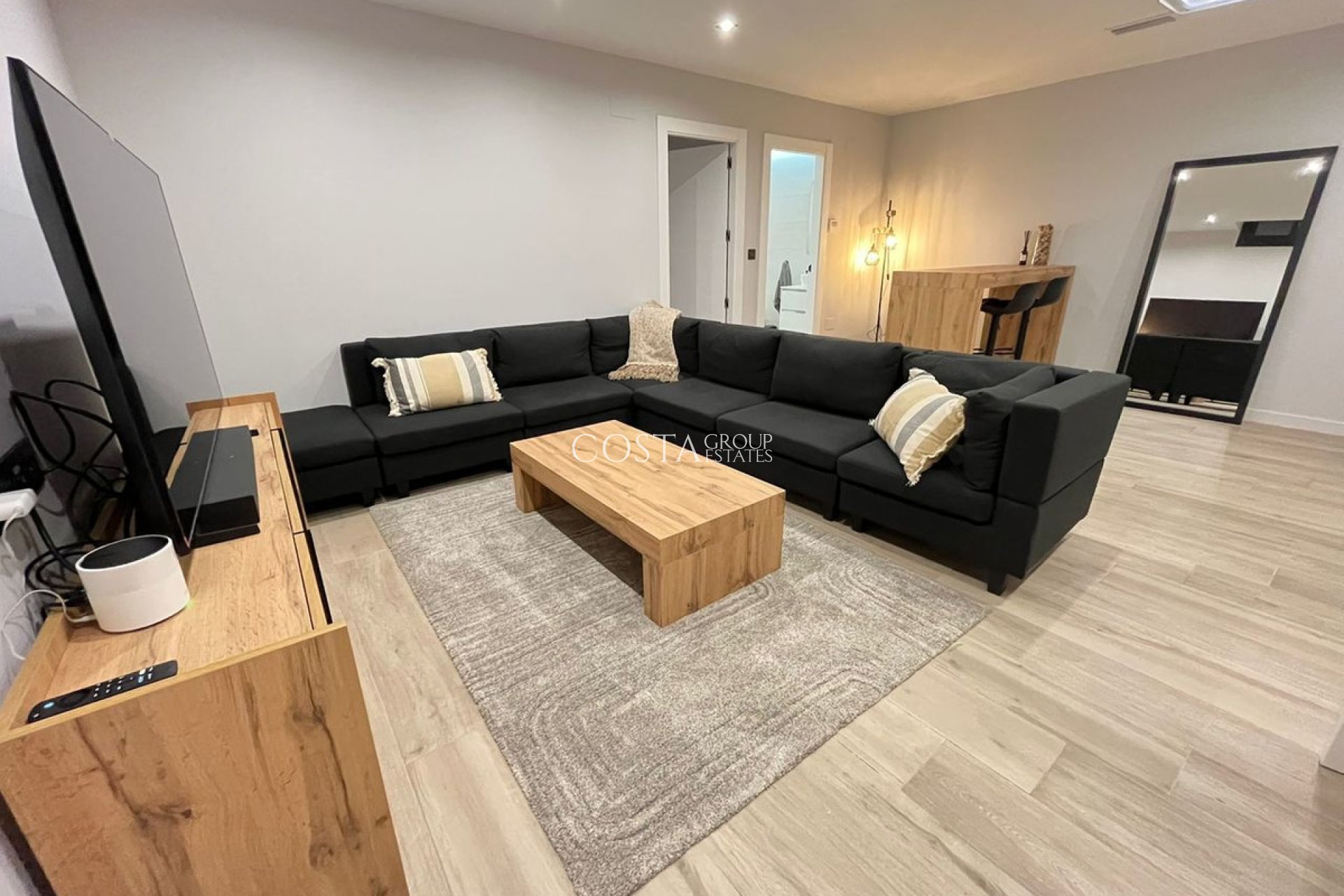 Herverkoop - Villa -
Orihuela - Punta Prima