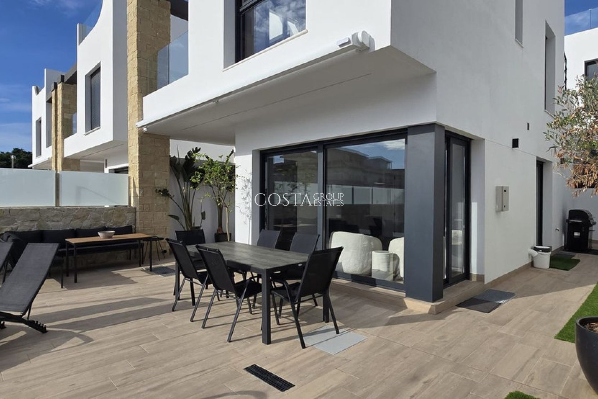 Herverkoop - Villa -
Orihuela - Punta Prima