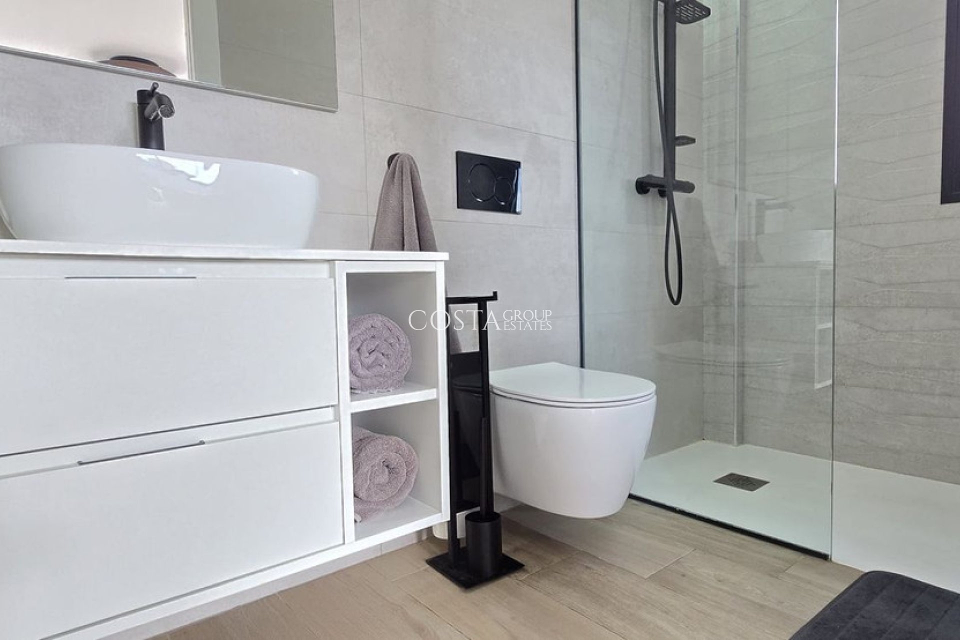 Herverkoop - Villa -
Orihuela - Punta Prima