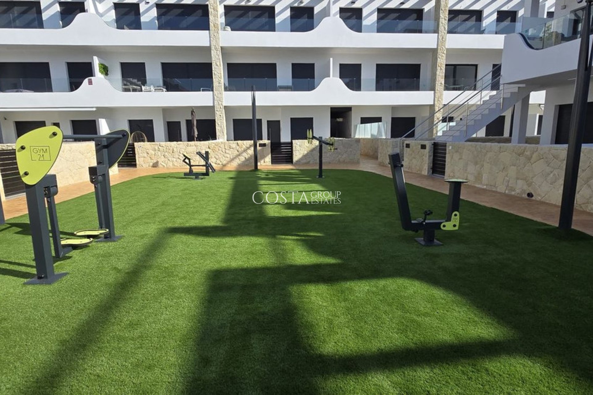 Herverkoop - Villa -
Orihuela - Punta Prima