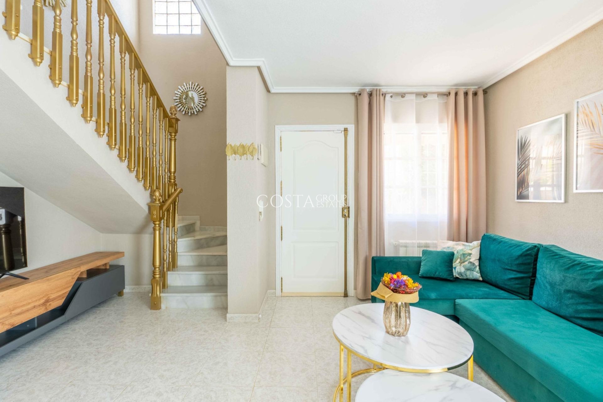 Herverkoop - Villa -
Orihuela - Punta Prima