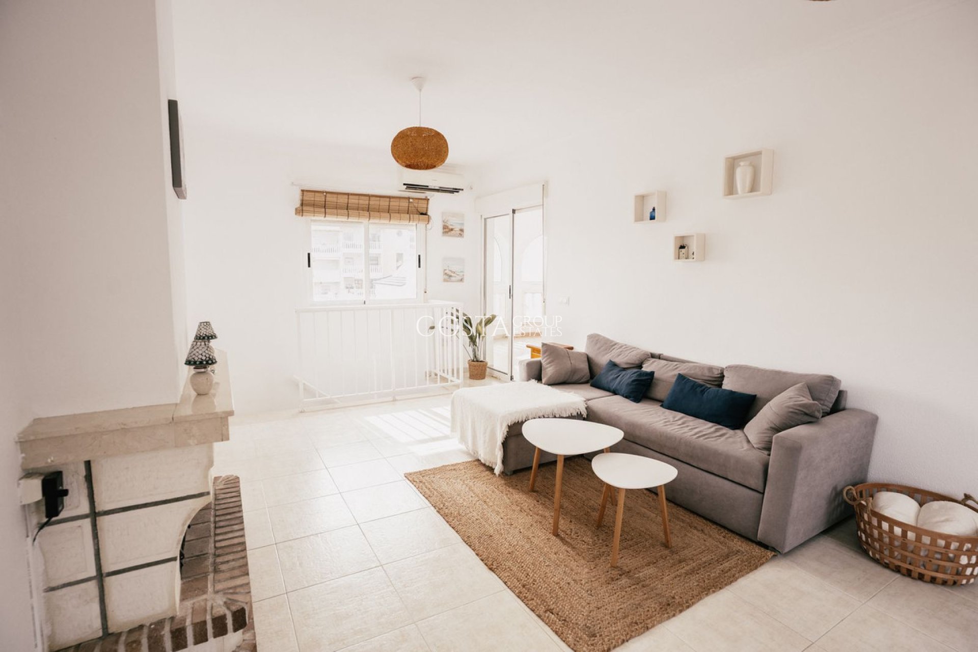 Herverkoop - Villa -
Orihuela - Villamartin