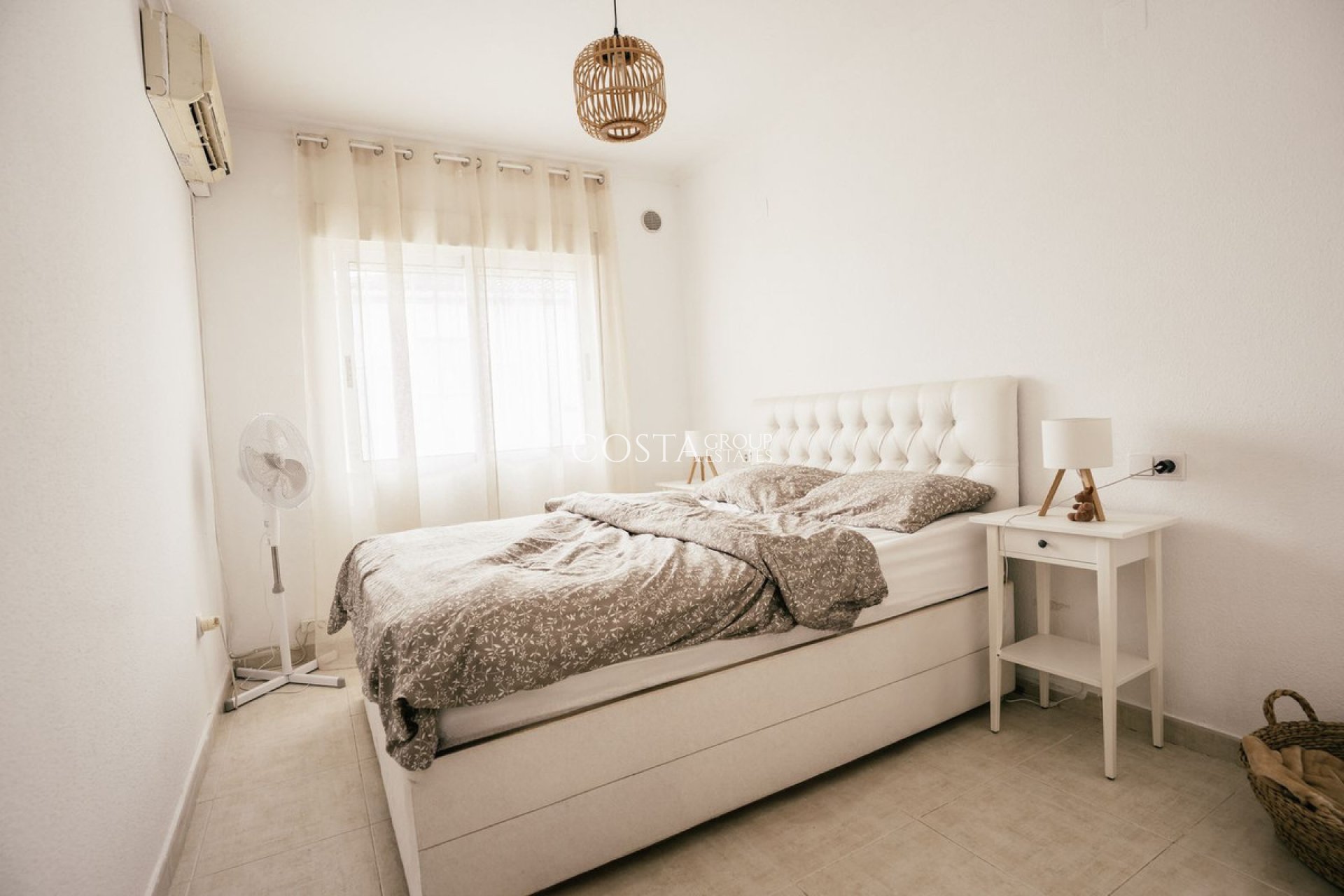 Herverkoop - Villa -
Orihuela - Villamartin