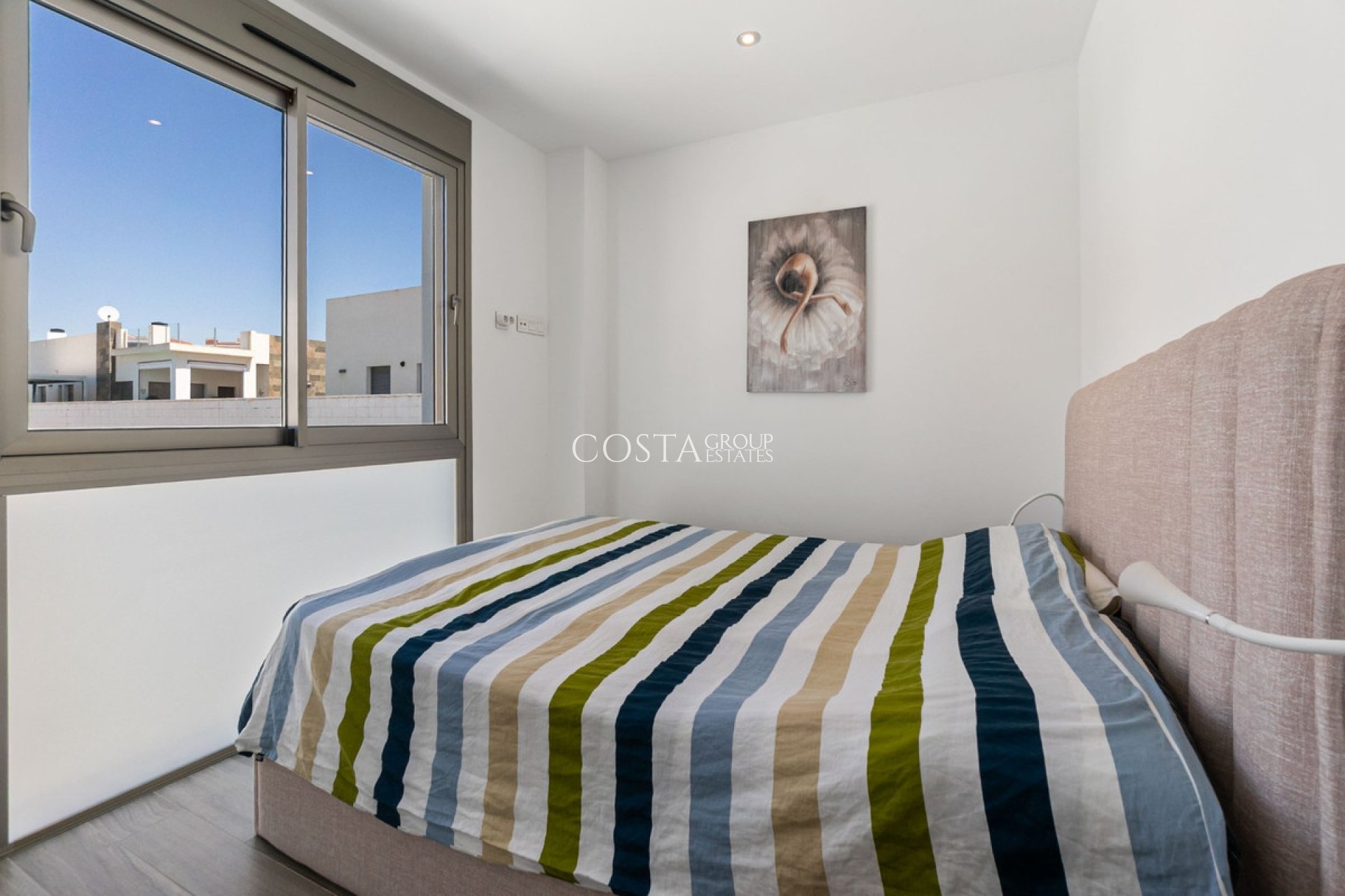 Herverkoop - Villa -
Orihuela - Villamartin