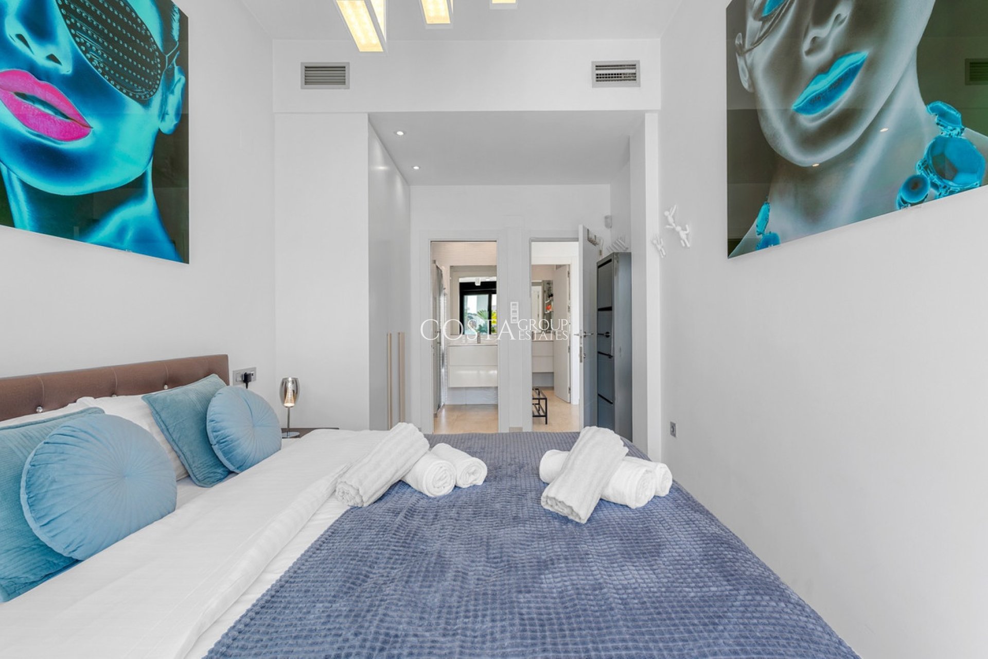 Herverkoop - Villa -
Orihuela - Villamartin