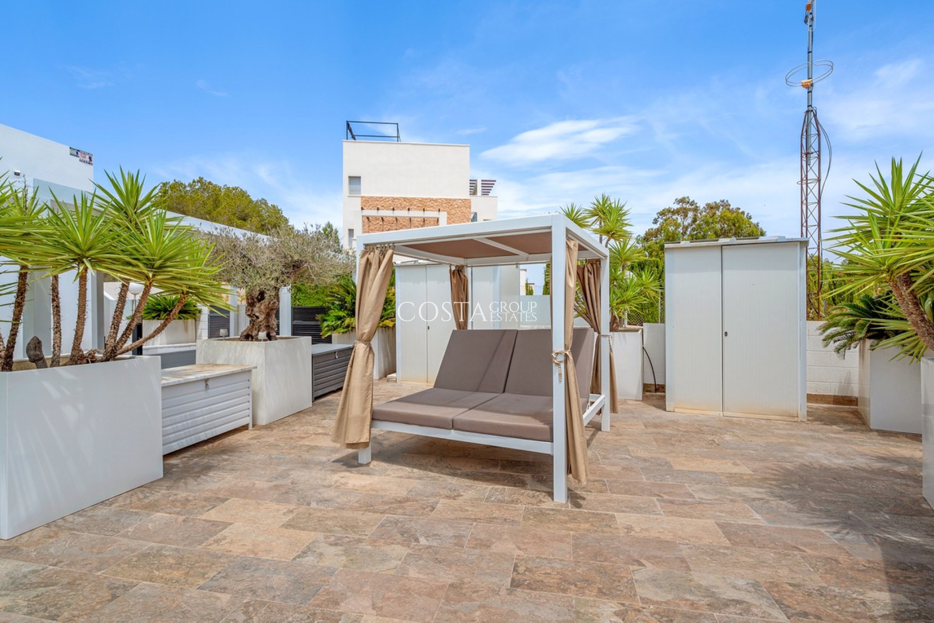 Herverkoop - Villa -
Orihuela - Villamartin