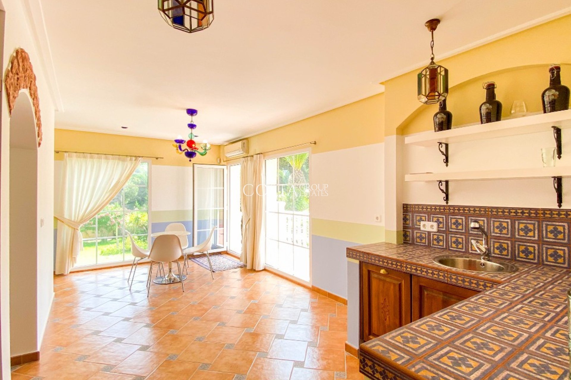 Herverkoop - Villa -
Orihuela - Villamartin