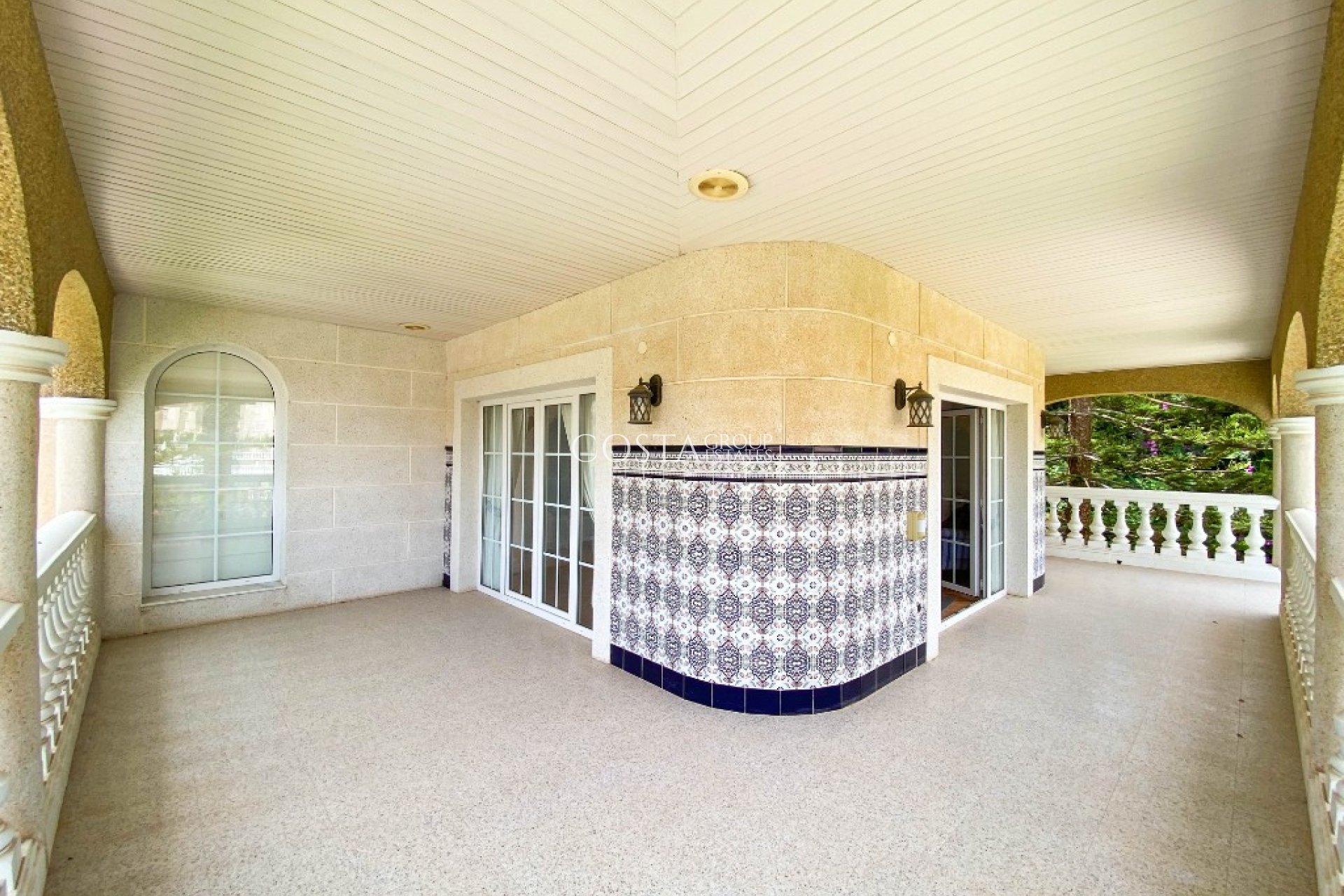 Herverkoop - Villa -
Orihuela - Villamartin