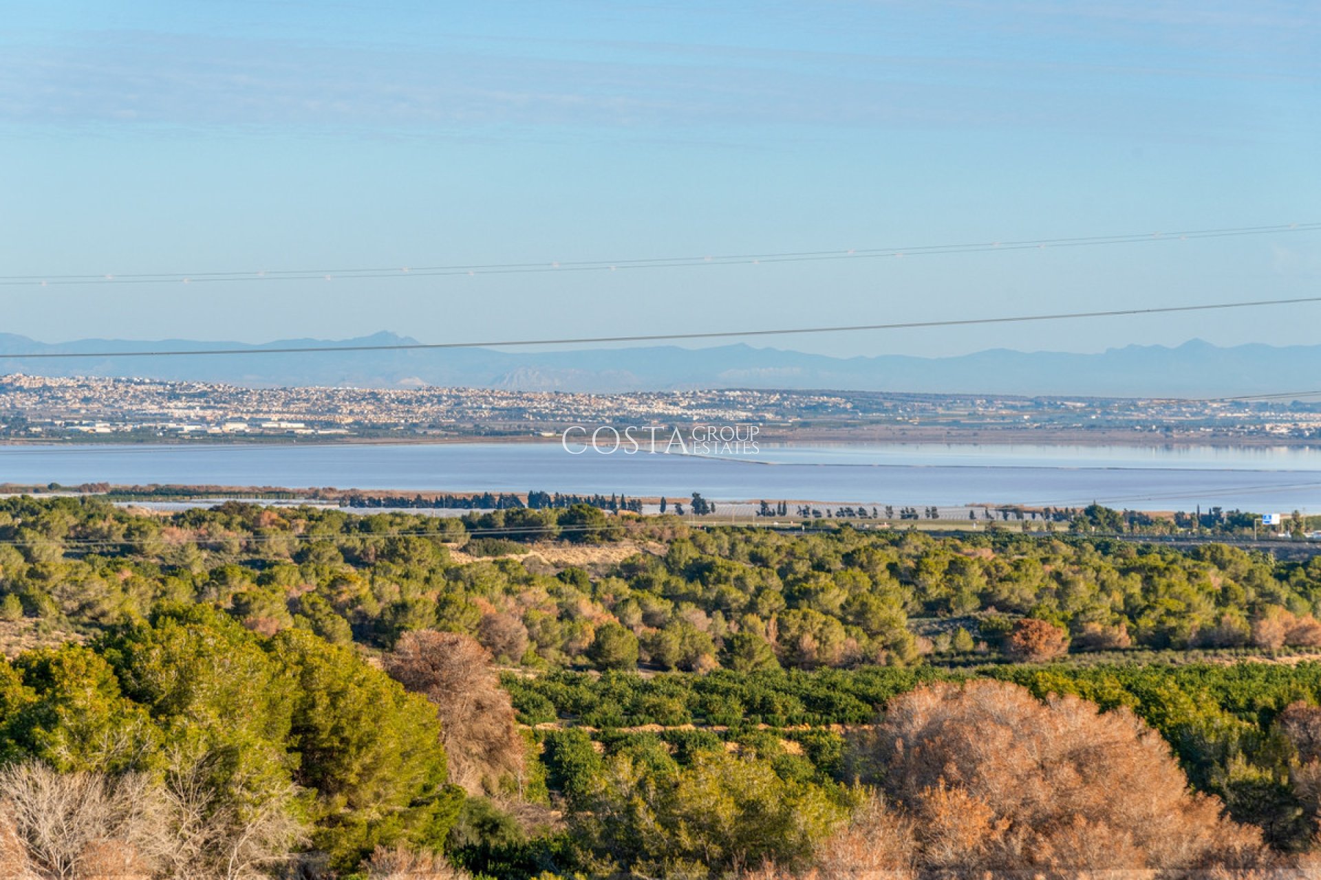 Herverkoop - Villa -
Orihuela - Villamartin