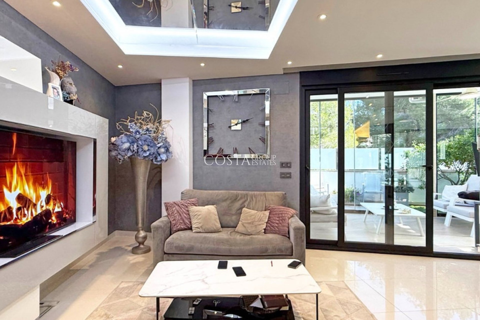 Herverkoop - Villa -
Orihuela - Villamartin